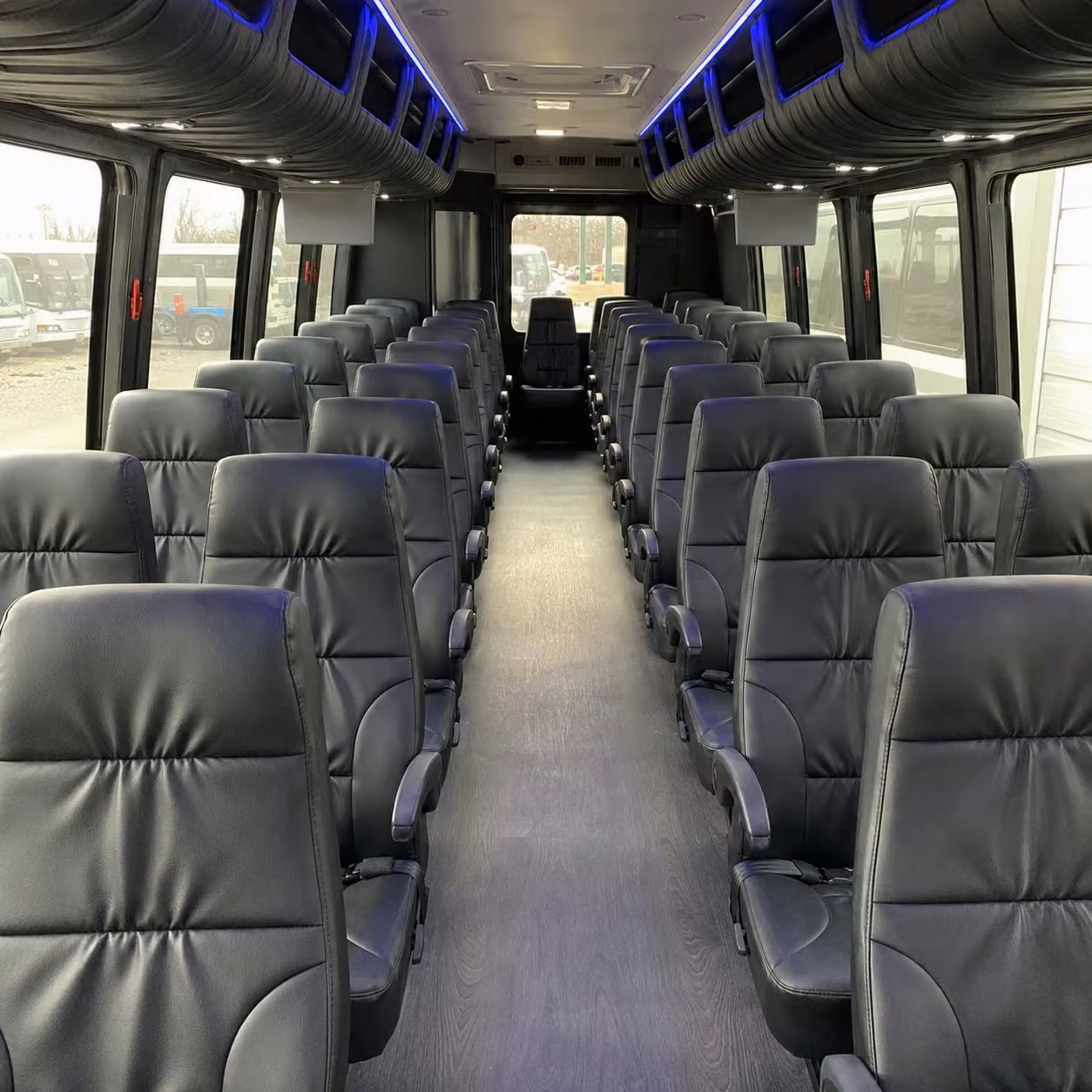 philadelphia 28 passenger minibus rental