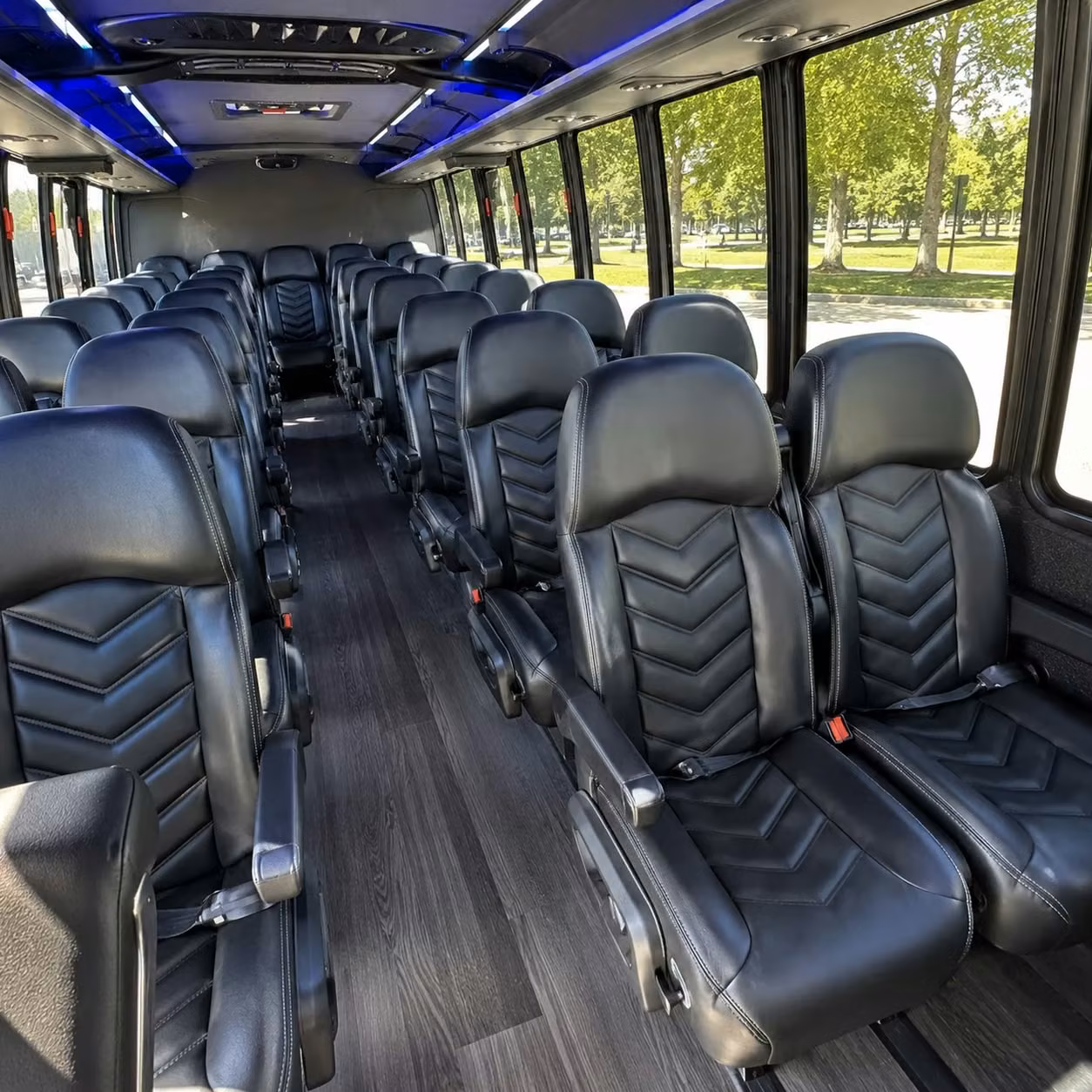 philadelphia 35 passenger minibus rental
